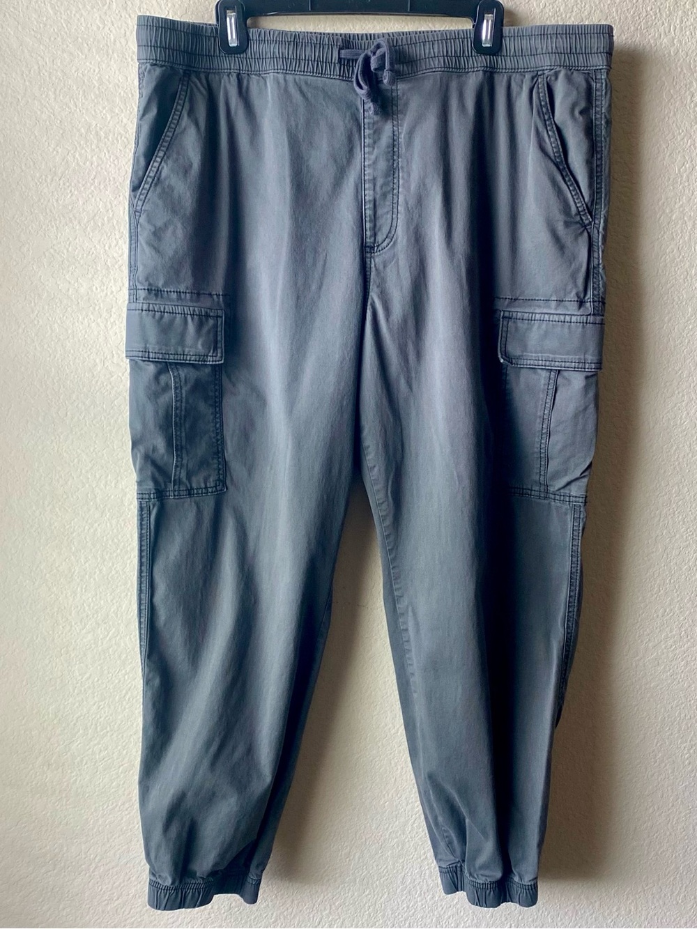 Bundle Sonoma Men’s Cargo Jogger XL Gray 2 Pair Elastic Waist Ankle Drawstring - Picture 2 of 7